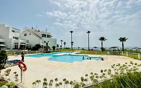 Sea Breeze Retreat - Golf Getaway